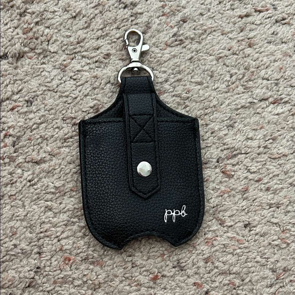 🖤✨ Petunia pickle bottom PPB Black Leather hand sanitizer Holder ✨🖤